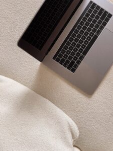 Como usar mensagens programadas no airbnb